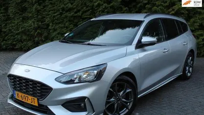 Grijs Occasion 2020 Ford Focus Business Edition Stationwagen | € 11.445 (Eerlijke prijs)