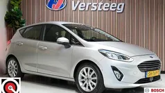 Grijs Gebruikt 2018 Ford Fiesta Titanium Hatchback | € 9.999 (Eerlijke prijs)