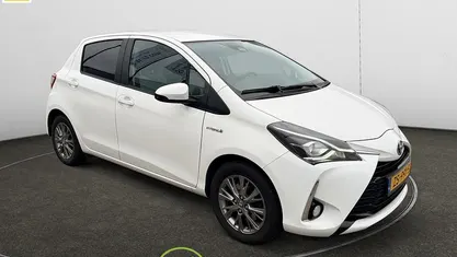 Occasion 2019 Toyota Yaris Hybrid Hatchback | € 15.595 (Goede deal)