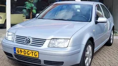 Grijs Gebruikt 1999 VW Bora Trendline Sedan | € 1.699 (Eerlijke prijs)