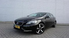 Gebruikt 2015 Volvo V40 Business Edition Stationwagen | € 7.250 (Eerlijke prijs)