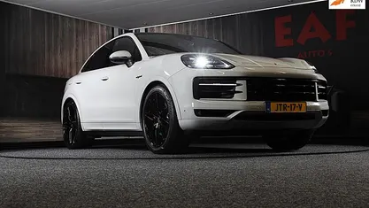 Occasion Porsche Cayenne Sport 519 PK (381 kW) 2026 Grijs SUV