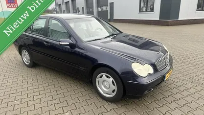 Blauw Gebruikt 2001 Mercedes C200 Avantgarde Sedan | € 1.650 (Eerlijke prijs)
