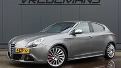 Grijs Gebruikt 2013 Alfa Romeo Giulietta Distinctive Hatchback | € 6.950 (Goede deal)