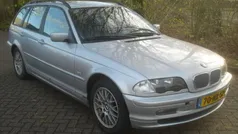 Grijs Gebruikt 2002 BMW 320 Executive Stationwagen | € 1.150
