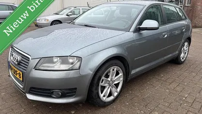 Grijs Occasion 2010 Audi A3 Sportback Ambition Hatchback | € 6.900 (Super prijs)