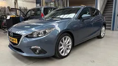 Blauw Gebruikt 2016 Mazda 3 Hatchback | € 15.850 (Eerlijke prijs)