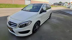 Wit Gebruikt 2016 Mercedes B180 AMG MPV | € 15.450 (Goede deal)