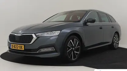 Occasion Skoda Octavia Business Line 2024 Grijs Stationwagen