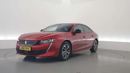 Rood Gebruikt 2022 Peugeot 508 Allure Hatchback | € 22.900 (Super prijs)
