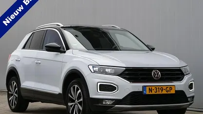 Wit Occasion 2021 VW T-Roc Business SUV | € 19.950 (Super prijs)