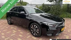 Gebruikt 2023 Mercedes A180 Luxury Sedan | € 33.940 (Eerlijke prijs)