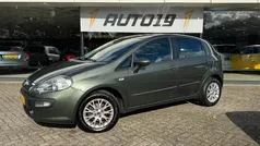 Groen Gebruikt 2010 Fiat Punto Evo Dynamic Hatchback | € 4.919 (Eerlijke prijs)