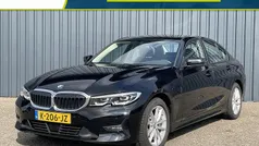 Gebruikt 2021 BMW 330e Comfort Edition Sedan | € 31.935 (Eerlijke prijs)