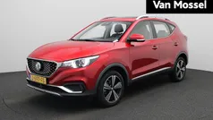 Rood Gebruikt 2020 MG ZS Luxury Sedan | € 15.495 (Eerlijke prijs)