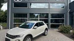 Gebruikt 2024 VW T-Roc Style SUV | € 33.500 (Eerlijke prijs)