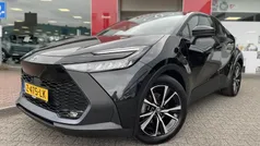 Zwart Gebruikt 2024 Toyota C-HR SUV | € 32.395 (Super prijs)