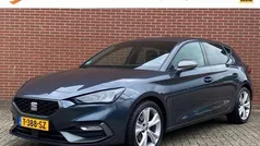 Grijs Gebruikt 2023 Seat Leon FR Hatchback | € 23.950 (Eerlijke prijs)