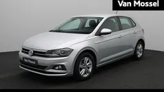 Grijs Gebruikt 2020 VW Polo Comfortline Hatchback | € 16.400 (Eerlijke prijs)