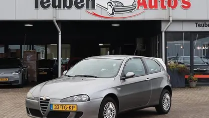 Occasion Alfa Romeo 147 Progression 105 PK (77 kW) 2006 Grijs Hatchback