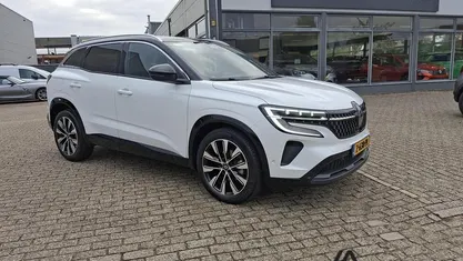 Wit Occasion 2023 Renault Austral Techno SUV | € 32.750 (Eerlijke prijs)