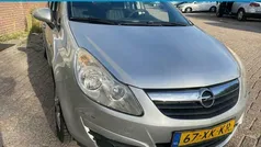 Grijs Gebruikt 2007 Opel Corsa Essentia Hatchback | € 1.449 (Eerlijke prijs)