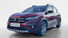 Rood Gebruikt 2022 Dacia Sandero Comfort Hatchback | € 14.445 (Eerlijke prijs)