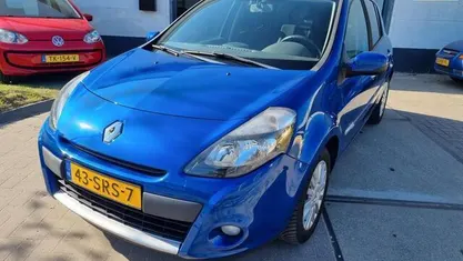 Occasion Renault Clio II Collection 75 PK (55 kW) 2011 Blauw Hatchback