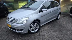 Grijs Gebruikt 2007 Mercedes B200 MPV | € 3.999 (Eerlijke prijs)