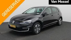 Zwart Gebruikt 2020 VW e-Golf Hatchback | € 14.400 (Eerlijke prijs)