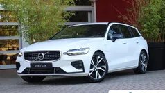 Wit Gebruikt 2020 Volvo V60 R-Design Stationwagen | € 32.895 (Eerlijke prijs)
