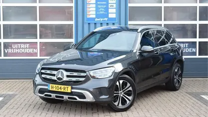 Grijs Gebruikt 2020 Mercedes GLC220 Advantage SUV | € 31.350 (Super prijs)