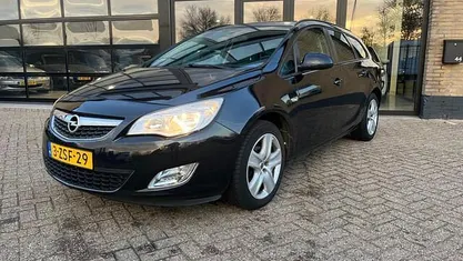 Gebruikt 2011 Opel Astra Edition Stationwagen | € 2.450 (Goede deal)