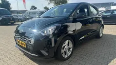 Zwart Gebruikt 2023 Hyundai i10 Comfort Hatchback | € 17.895 (Eerlijke prijs)
