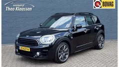 Zwart, metallic lak Gebruikt 2019 Mini Cooper Countryman Chili SUV | € 23.950 (Eerlijke prijs)