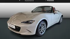 Platinum quartz (beige metallic) Gebruikt 2023 Mazda MX5 Kazari Cabriolet | € 35.925 (Eerlijke prijs)