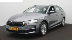 Gebruikt 2024 Skoda Octavia Business Line Stationwagen | € 29.900 (Eerlijke prijs)