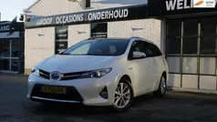 Wit Gebruikt 2014 Toyota Auris Touring Sports Stationwagen | € 11.950 (Goede deal)