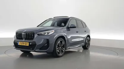 Grijs (metallic) Gebruikt 2023 BMW X1 M Sport SUV | € 46.900 (Eerlijke prijs)