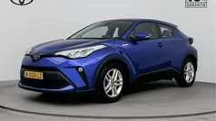 Blauw metallic Gebruikt 2021 Toyota C-HR Active SUV | € 23.400 (Eerlijke prijs)