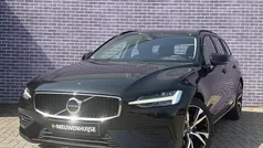 Zwart Gebruikt 2024 Volvo V60 Stationwagen | € 36.899 (Goede deal)