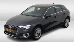 Grijs, metallic lak Gebruikt 2021 Audi A3 Sportback Business Hatchback | € 25.950 (Eerlijke prijs)