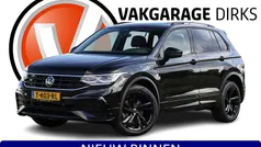 Zwart Gebruikt 2022 VW Tiguan R-line SUV | € 36.889 (Eerlijke prijs)