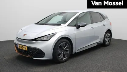 Grijs Occasion 2022 Cupra Born Hatchback | € 22.900 (Eerlijke prijs)