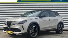 Gebruikt 2025 Alfa Romeo Junior Edizione Speciale Hatchback | € 39.940 (Eerlijke prijs)