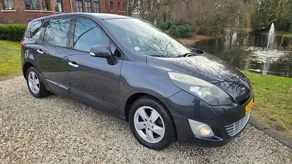 Occasion 2011 Renault Grand Scénic III MPV | € 1.499 (Super prijs)