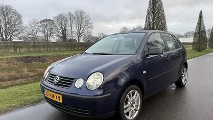 Blauw Gebruikt 2003 VW Polo Hatchback | € 1.700 (Eerlijke prijs)