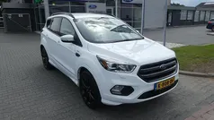 Gebruikt 2017 Ford Kuga ST-Line SUV | € 16.895 (Eerlijke prijs)
