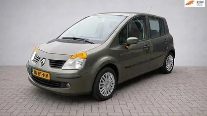 Occasion Renault Modus 112 PK (82 kW) 2005 Groen MPV
