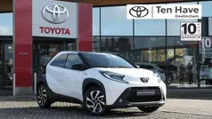 Gebruikt 2023 Toyota Aygo Pulse Hatchback | € 21.900 (Eerlijke prijs)